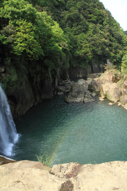 Водопад Шифэн в Шифэне, Тайбэй, Тайвань
 - Фото, изображение