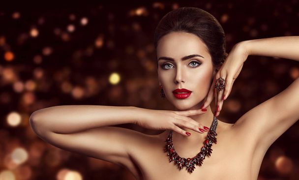 Fashion Model Face Makeup, Woman Beauty Make Up Portrait, Jewelry - Fotografie, Obrázek