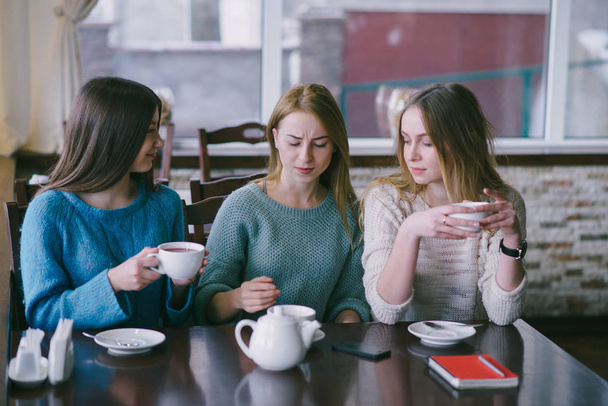 girls in cafe - Foto, Imagem