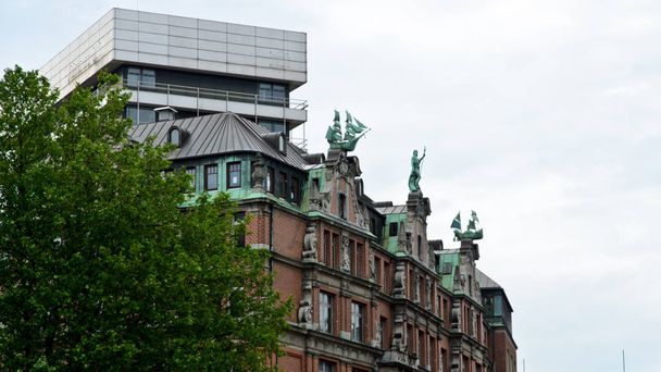 Hamburg, Straßen und Kanäle - Foto, Bild