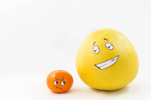 divertente mandarino e pomelo
 - Foto, immagini