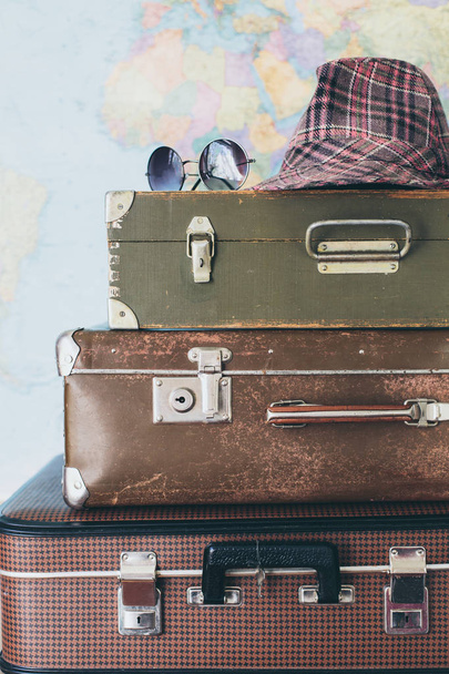 Путешествие, чемодан, отпуск
 - Фото, изображение