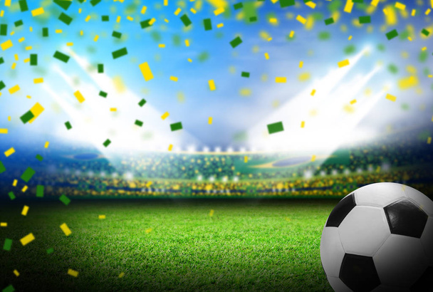 Pallone da calcio sul campo di calcio nello stadio brasiliano con luce
 - Foto, immagini