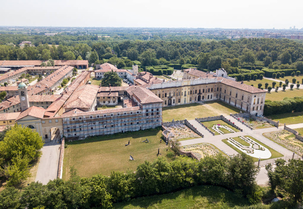 Villa Arconati, Castellazzo, Bollate, Milan, Italy. Aerial view of Villa Arconati. Gardens and park, Groane Park. Palace, baroque style palace, streets and trees seen from above - Photo, Image
