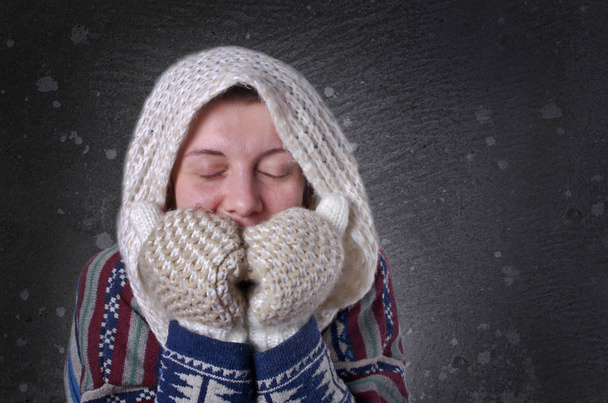 Portrait of smiling woman with gloves and scarf - Zdjęcie, obraz