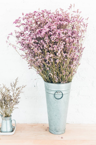 部屋の花瓶の植物装飾インテリア - 写真・画像