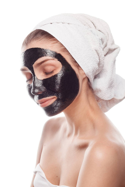 woman with cleansing mask on face - Foto, immagini