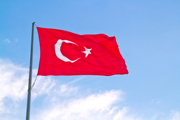 Turecká vlajka Flappi? ng ve větru - Fotografie, Obrázek