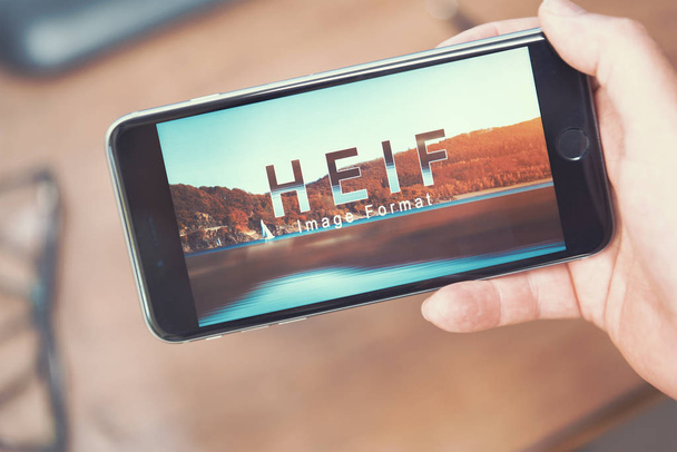 HEIF Logo on Apple iPone 7 - Foto, afbeelding