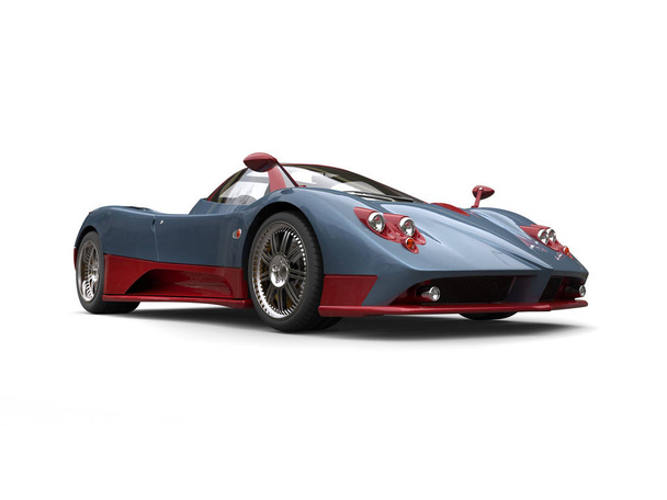 Azul metálico increíble coche de carreras con impresionantes detalles rojos cereza - tiro de ángulo bajo
 - Foto, imagen
