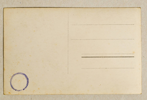 старая желтая почтовая карточка
 - Фото, изображение