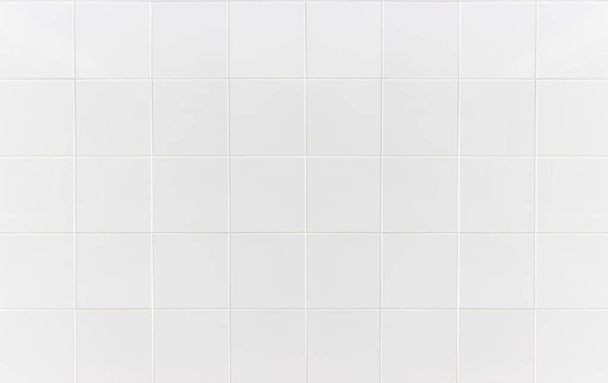 Witte achtergrond van natuurlijke grijze cement of steen oude textuur als een muur retro patroon - Foto, afbeelding