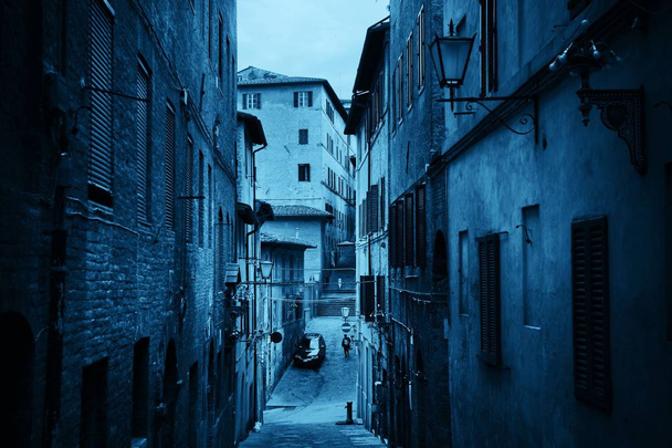 Siena vista de calle
 - Foto, Imagen