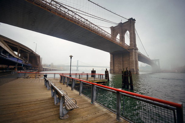 Brooklyn Köprüsü şehir Manhattan - Fotoğraf, Görsel
