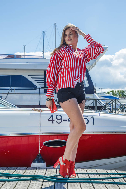 young woman posing near yacht - Photo, image