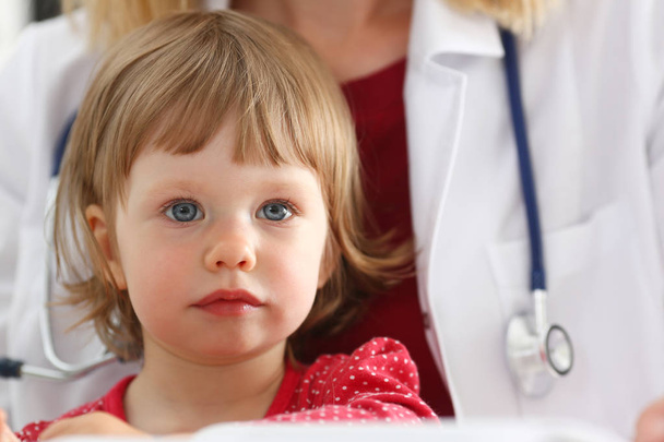 Little child at pediatrician reception - Photo, Image