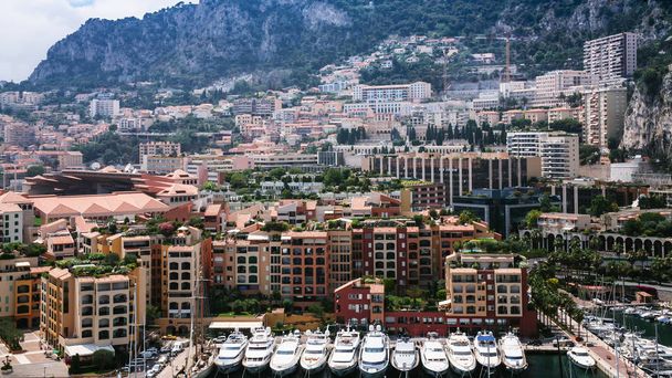 oben Blick auf Wohnviertel in der Stadt Monaco - Foto, Bild