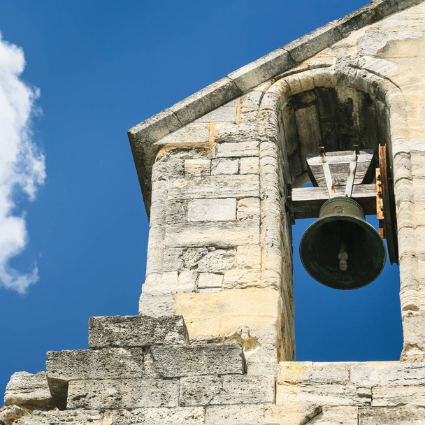 campanario de la catedral de Aviñón
 - Foto, imagen