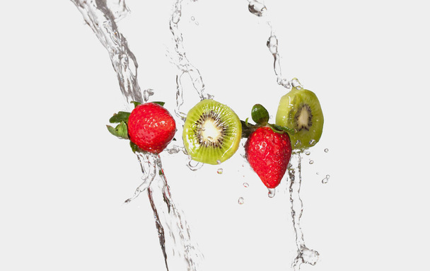 Kiwi & Berries Splash - Fotografie, Obrázek