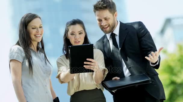leidinggevenden met behulp van Tablet PC  - Video