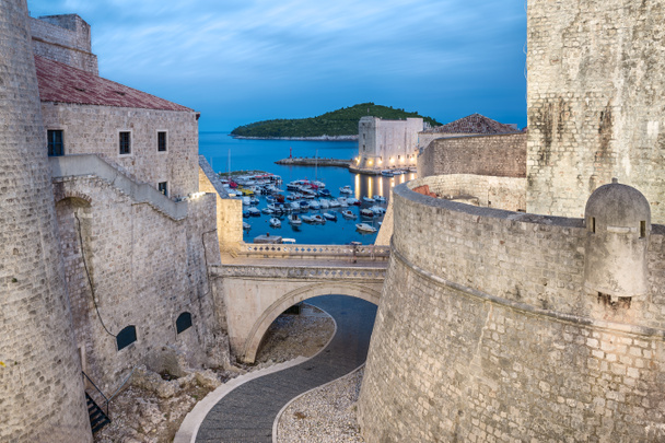 The illuminated city wall in Dubrovnik, Croatia - Photo, Image