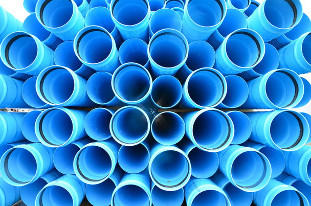 Siniset PVC-putket
 - Valokuva, kuva