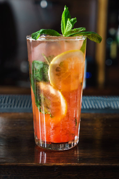 Fresh bright cocktail - Foto, Imagem