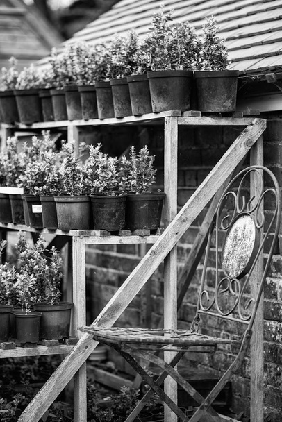 Kaunis vanha vintage valaminen irtoa ulkoa yksityiskohtia Englanti co
 - Valokuva, kuva