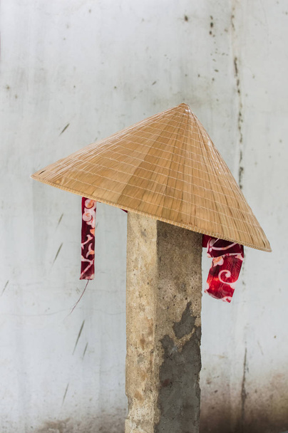 Vietnamský kuželovitý klobouk - Fotografie, Obrázek