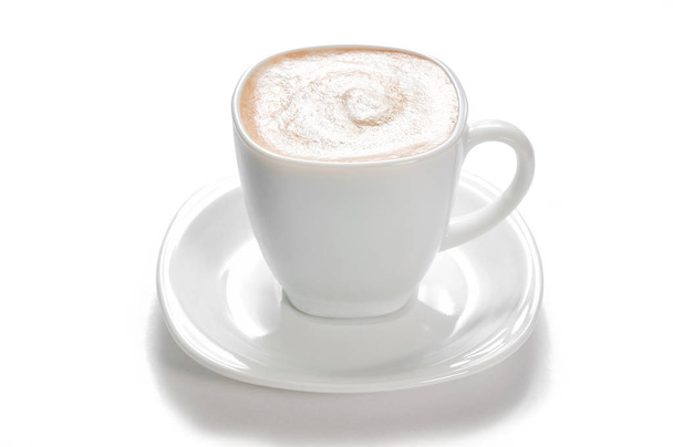 una tazza di caffè capuchino su sfondo bianco isolato
 - Foto, immagini
