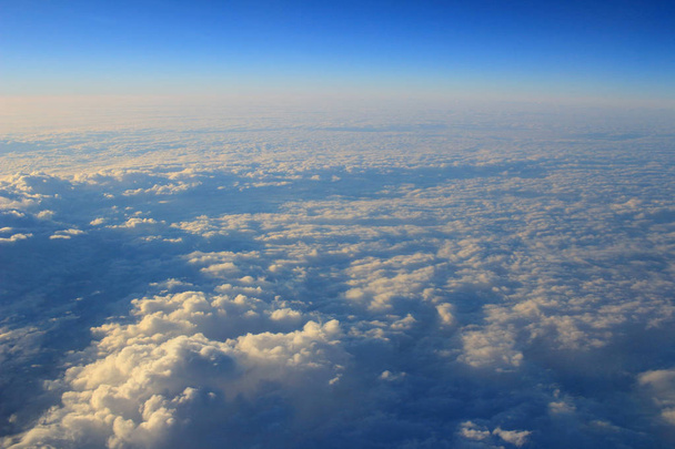 atmosféra - pozadí oblohy a mraky - Fotografie, Obrázek