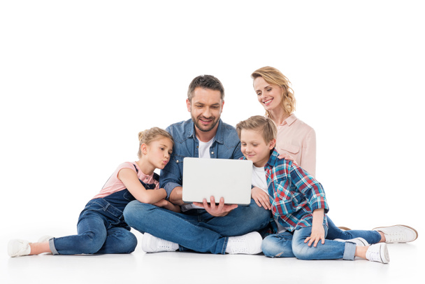 Rodina používající notebook   - Fotografie, Obrázek