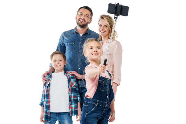 Family taking selfie with smartphone - Fotografie, Obrázek