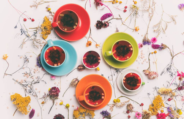 zdrowe, organicznej herbaty z ziół  - Zdjęcie, obraz