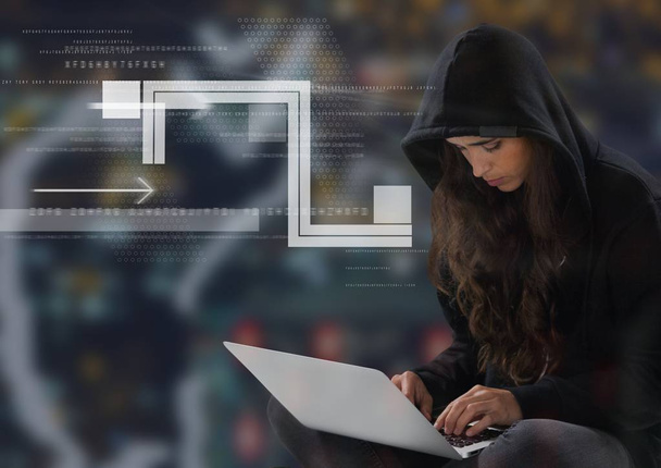 Woman hacker using laptop - Foto, Imagem