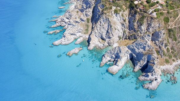 Vista aerea della costa di Capo Vaticano, Calabria - Italia - Foto, immagini