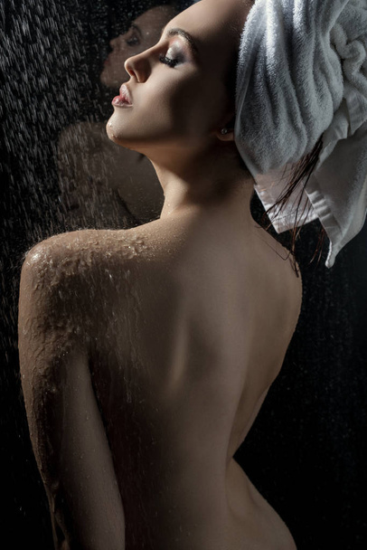 Gorgeous sexy girl shot naked in studio aquazone - Photo, image