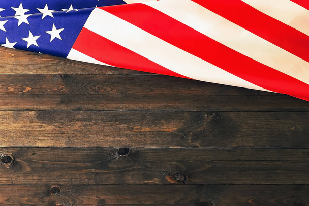 4 июля, День независимости США, место для рекламы, деревянный фон, американский флаг
 - Фото, изображение