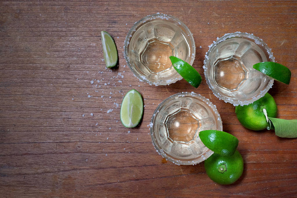 tequila avec de la chaux
 - Photo, image