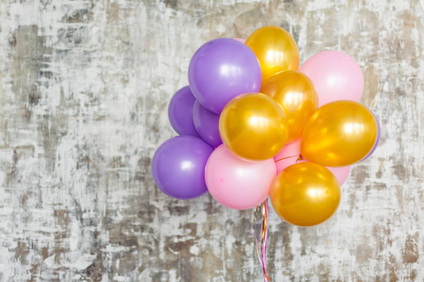 Bando de balões brilhantes
  - Foto, Imagem