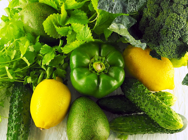 collection de fruits et légumes verts sur fond blanc
 - Photo, image