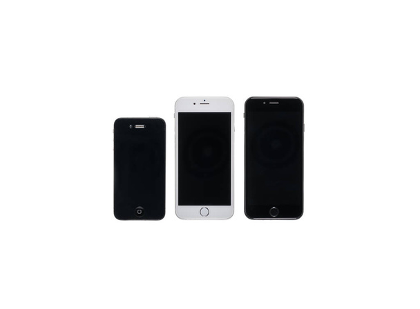 Conjunto de smartphones con pantallas en blanco
  - Foto, imagen