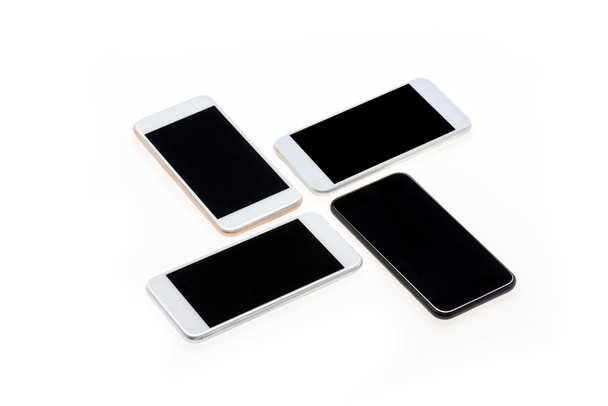 μοντέρνα smartphones με μαύρες οθόνες - Φωτογραφία, εικόνα