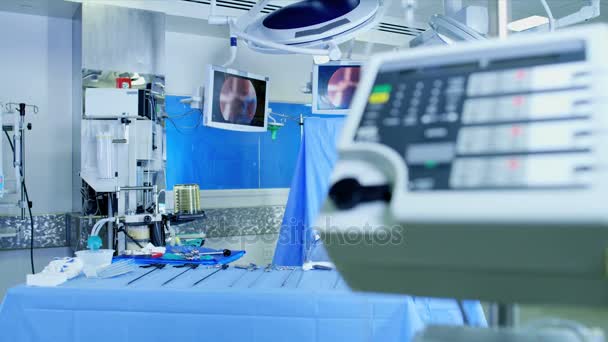 Centro de formación médica utilizado para los procedimientos operativos
  - Imágenes, Vídeo