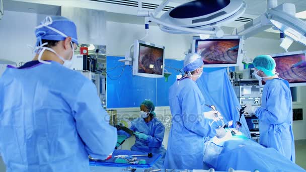 nemocnice týmu, který připravuje laparoskopii operaci  - Záběry, video