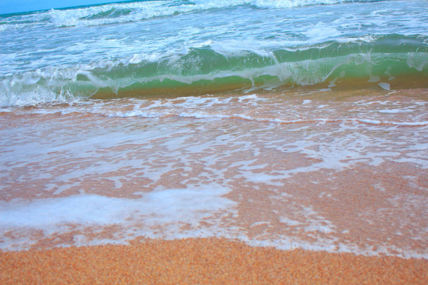 ビーチで海の波 - 写真・画像
