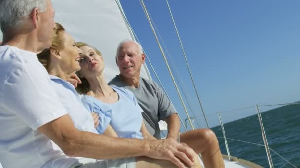 couples sailing on the ocean - Footage, Video