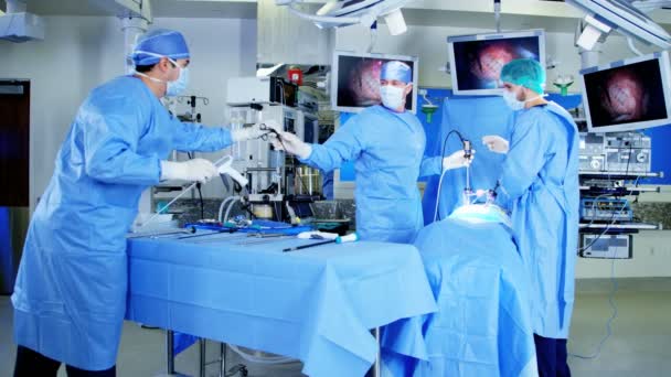 provedení laparoskopie chirurgie na pacienta - Záběry, video