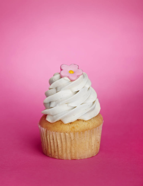 Cupcake em rosa
 - Foto, Imagem
