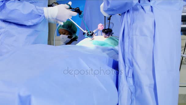  Trainingsteam mit Endoskopie - Filmmaterial, Video